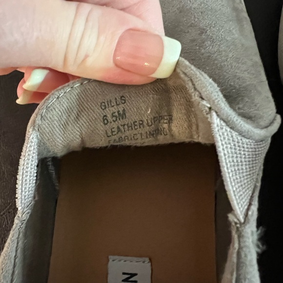 Steve Madden Women's Gills Sneaker - Picture 3 of 5